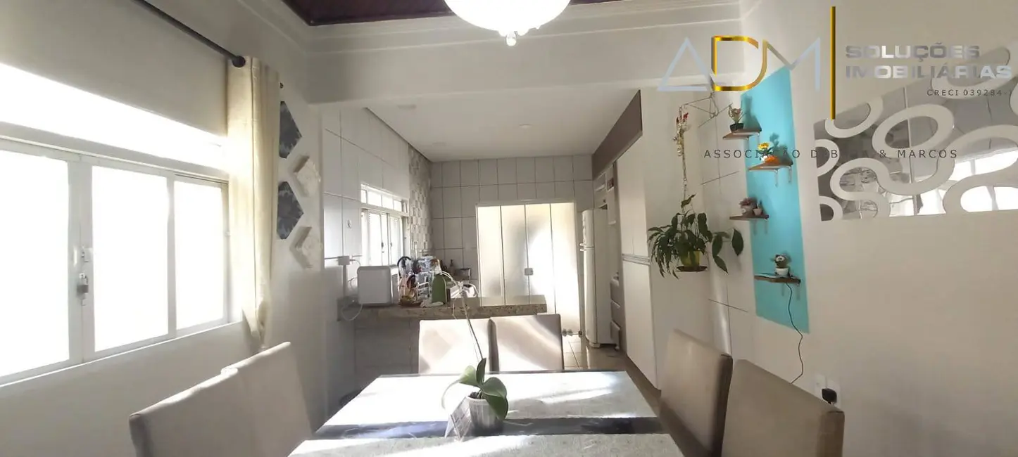 Foto 4 de Casa com 2 quartos à venda, 120m2 em Vila dos Lavradores, Botucatu - SP