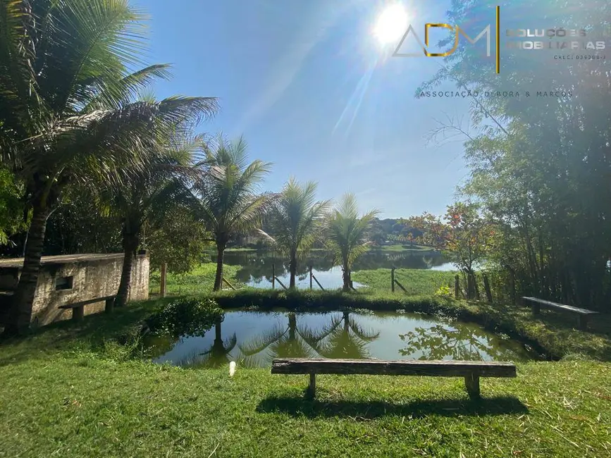 Foto 2 de Chácara com 4 quartos à venda, 260m2 em Porto Said (Vitoriana), Botucatu - SP