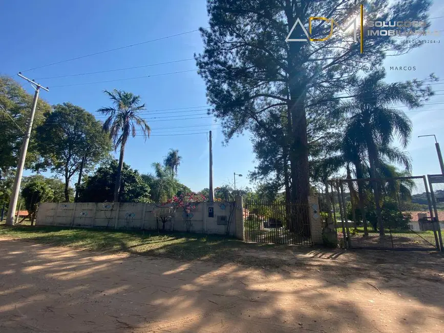 Foto 3 de Chácara com 4 quartos à venda, 260m2 em Porto Said (Vitoriana), Botucatu - SP