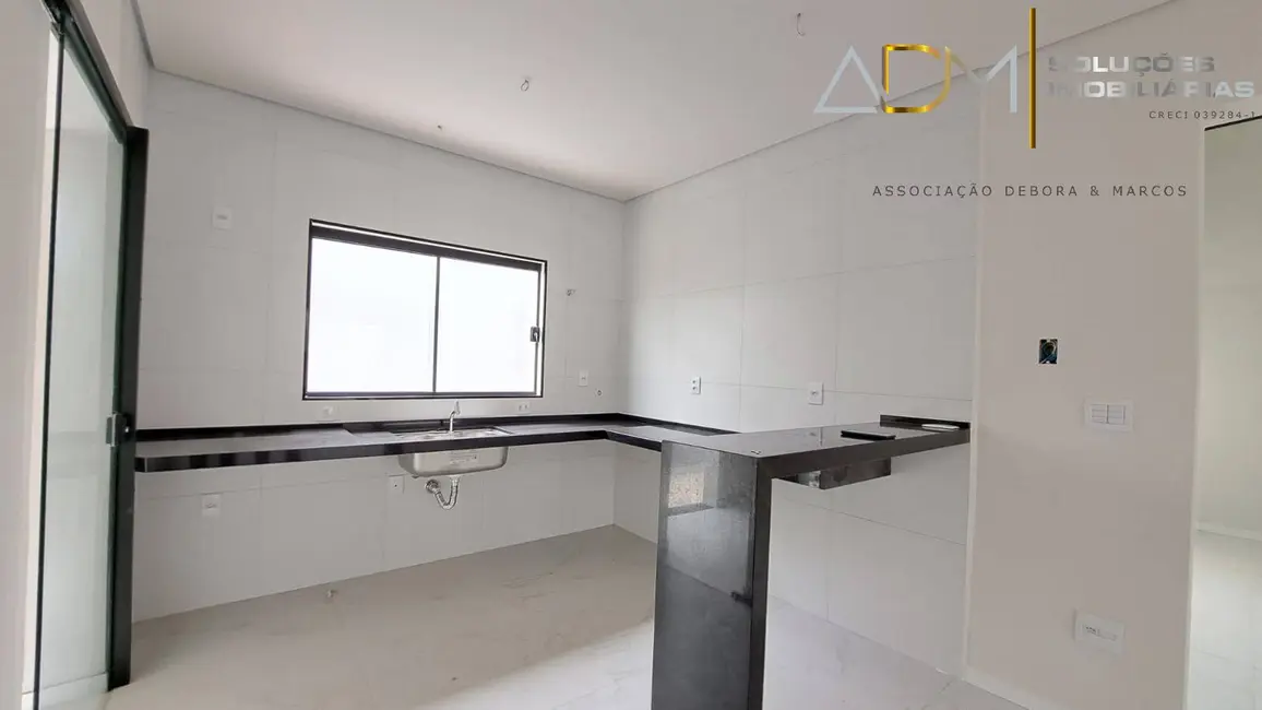 Foto 2 de Casa com 3 quartos à venda, 117m2 em Jardim Regina, Botucatu - SP
