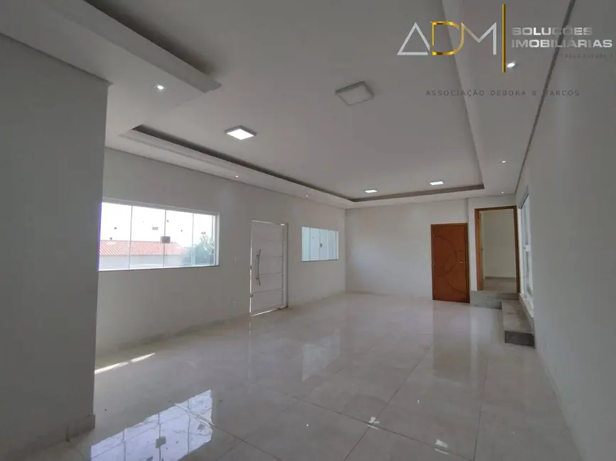 Foto 3 de Casa com 3 quartos à venda, 270m2 em Jardim Paraíso II, Botucatu - SP