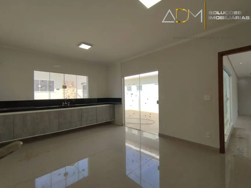 Foto 6 de Casa com 3 quartos à venda, 270m2 em Jardim Paraíso II, Botucatu - SP