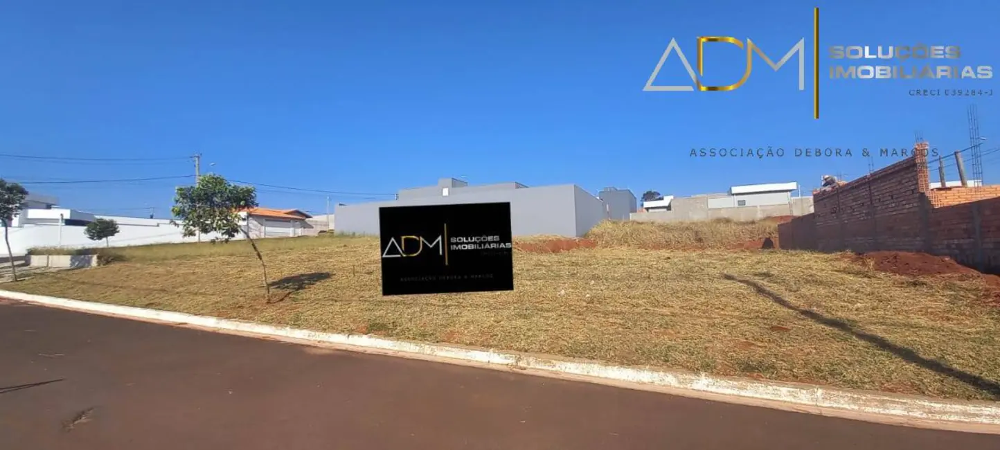 Foto 3 de Terreno / Lote à venda, 282m2 em Villas Paraíso, Botucatu - SP