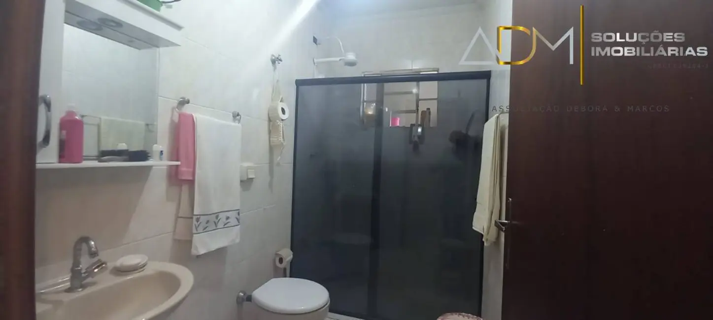 Foto 9 de Casa com 2 quartos à venda, 85m2 em Jardim Planalto, Botucatu - SP