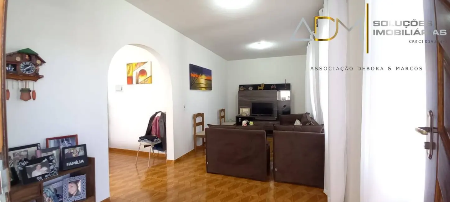 Foto 6 de Casa com 3 quartos à venda, 139m2 em Botucatu - SP