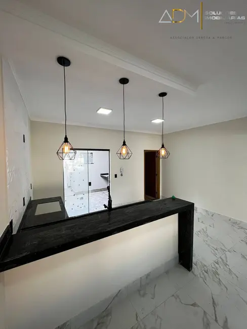 Foto 2 de Casa com 2 quartos à venda, 115m2 em Residencial Ouro Verde, Botucatu - SP
