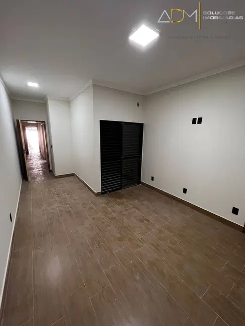 Foto 4 de Casa com 2 quartos à venda, 115m2 em Residencial Ouro Verde, Botucatu - SP