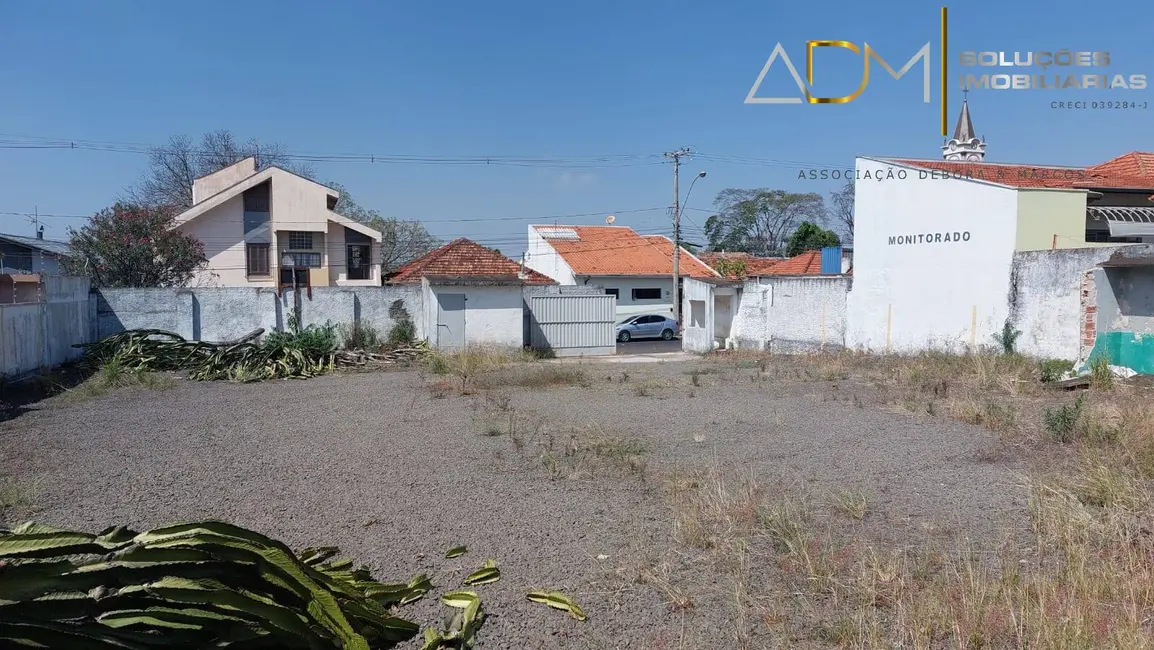 Foto 1 de Terreno / Lote à venda, 600m2 em Vila dos Lavradores, Botucatu - SP