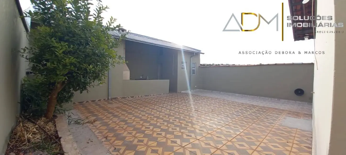 Foto 2 de Casa com 3 quartos à venda, 120m2 em Jardim Ypê, Botucatu - SP