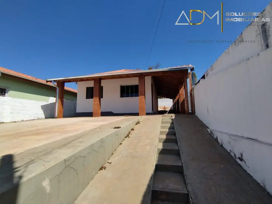 Casa com 2 quartos à venda, 70m2 em Vila Guimarães, Botucatu - SP - imagem 2 Foto 2 de Casa com 2 quartos à venda, 70m2 em Vila Guimarães, Botucatu - SP