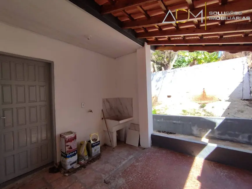 Casa com 2 quartos à venda, 70m2 em Vila Guimarães, Botucatu - SP - imagem 5 Foto 5 de Casa com 2 quartos à venda, 70m2 em Vila Guimarães, Botucatu - SP