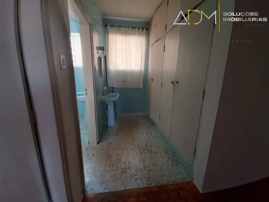 Foto 5 de Casa com 3 quartos à venda, 211m2 em Botucatu - SP