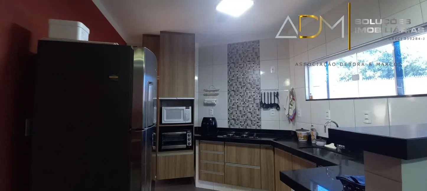 Foto 6 de Casa com 3 quartos à venda, 128m2 em Jardim Itamarati, Botucatu - SP