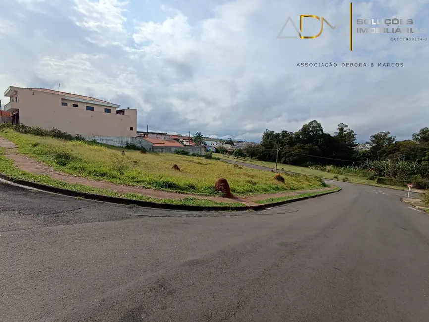 Foto 2 de Terreno / Lote à venda, 2000m2 em Jardim Real Park, Botucatu - SP