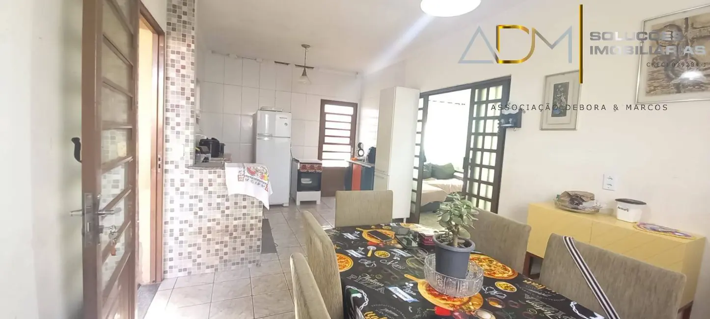 Foto 2 de Casa com 3 quartos à venda, 130m2 em Jardim Paraíso, Botucatu - SP