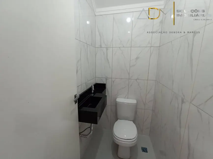 Foto 5 de Sobrado com 3 quartos à venda, 200m2 em Jardim Cambuí, Botucatu - SP