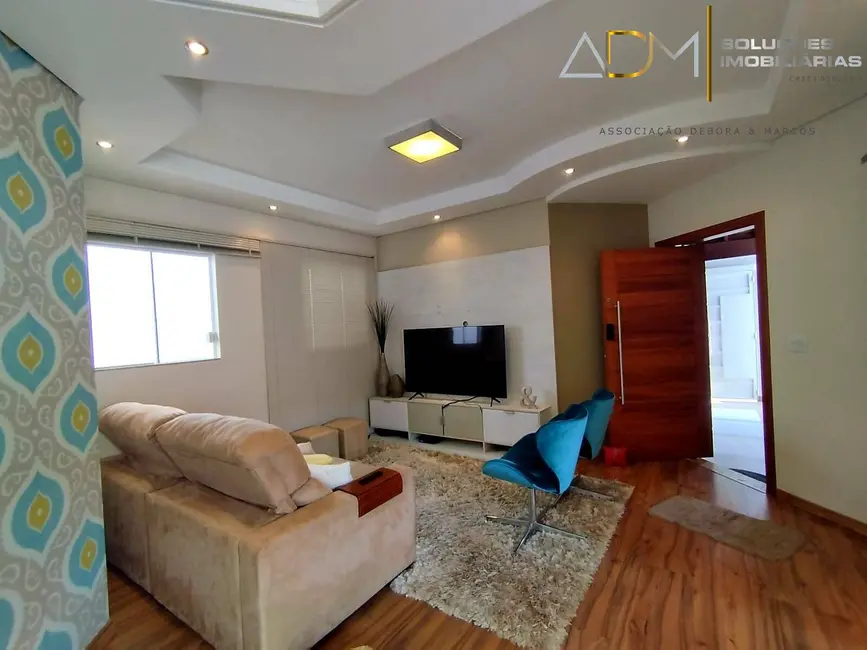 Foto 1 de Casa com 3 quartos à venda, 180m2 em Jardim Paraíso, Botucatu - SP
