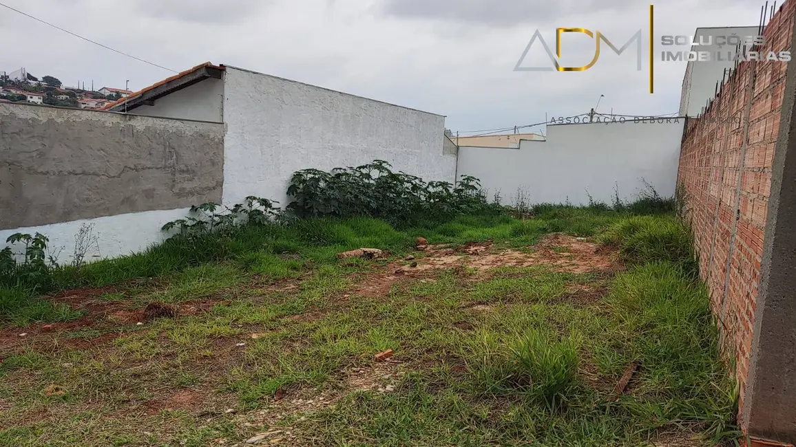 Foto 2 de Terreno / Lote à venda, 250m2 em Jardim Regina, Botucatu - SP