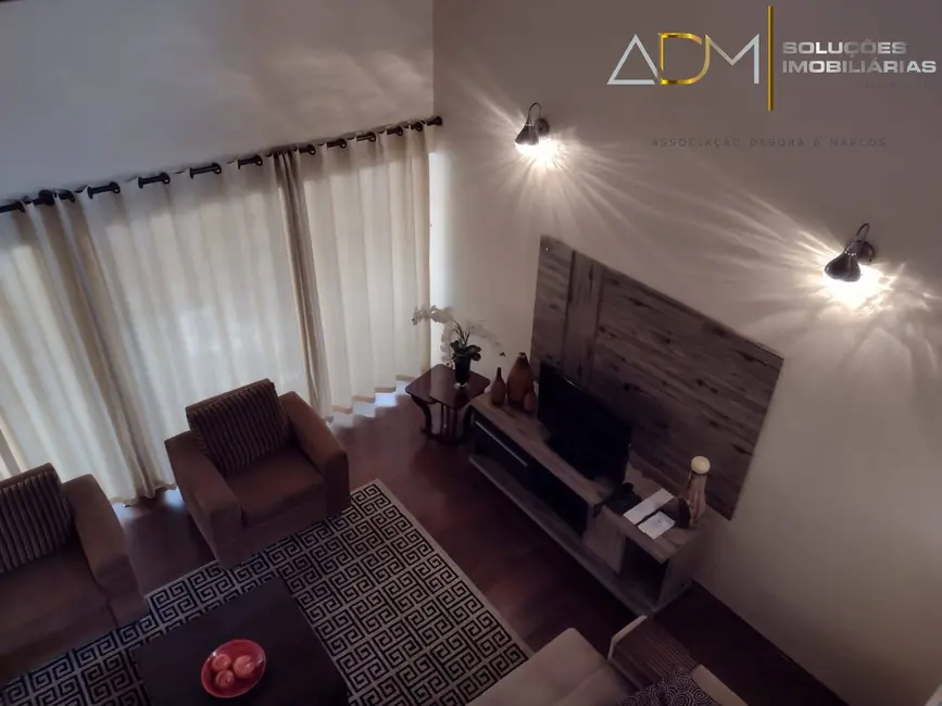 Foto 4 de Sobrado com 3 quartos à venda, 300m2 em Centro, Botucatu - SP