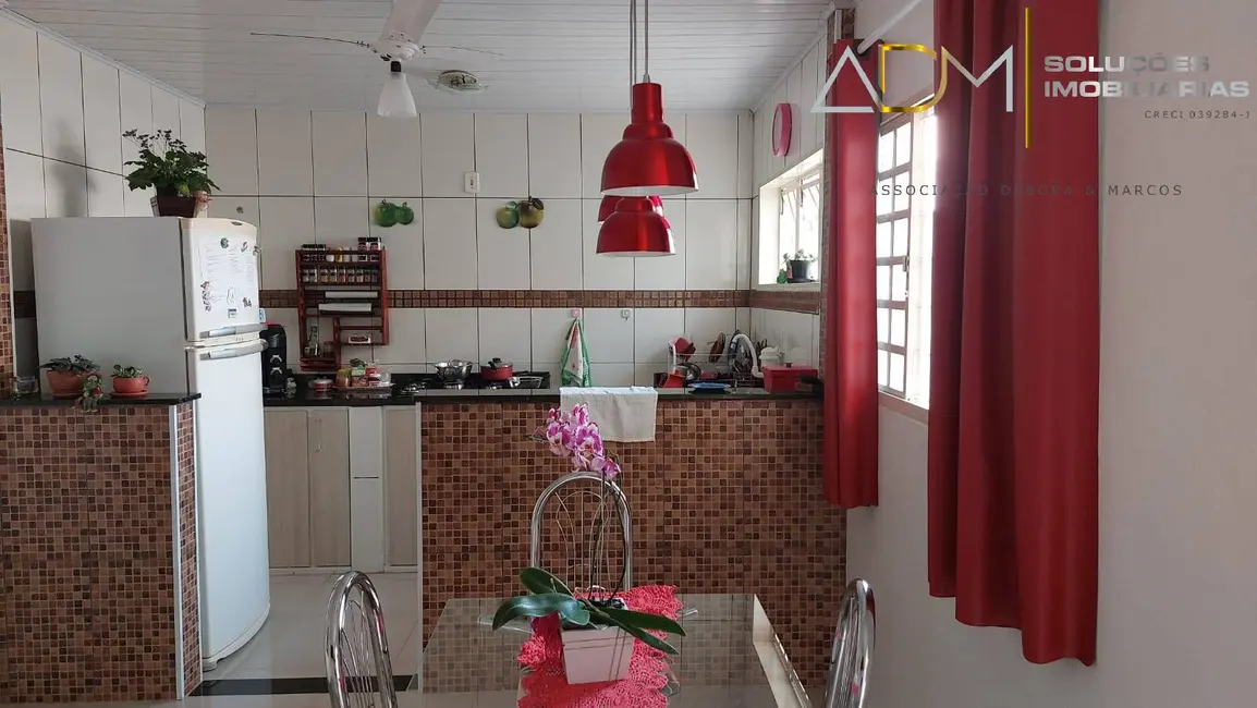 Foto 1 de Casa com 2 quartos à venda, 110m2 em Jardim Monte Mor, Botucatu - SP