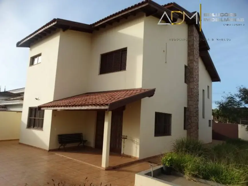 Foto 8 de Sobrado com 3 quartos à venda, 273m2 em Sao Manuel - SP