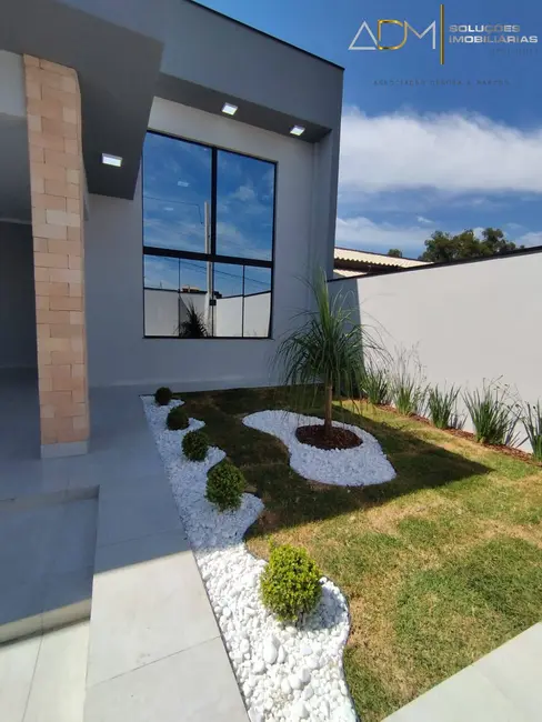 Foto 3 de Casa com 3 quartos à venda, 250m2 em Residencial Ouro Verde, Botucatu - SP