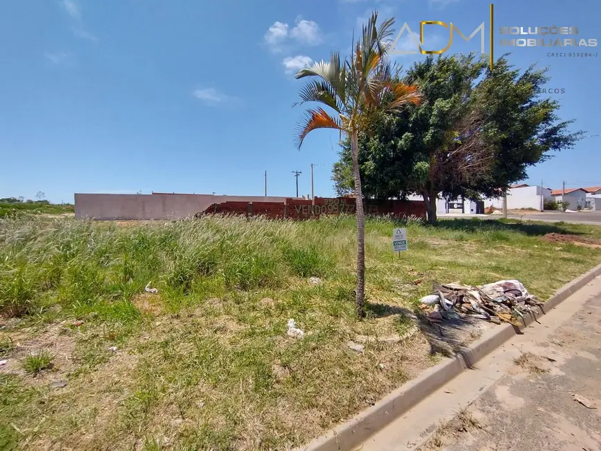 Foto 2 de Terreno / Lote à venda, 343m2 em Residencial Cedro, Botucatu - SP