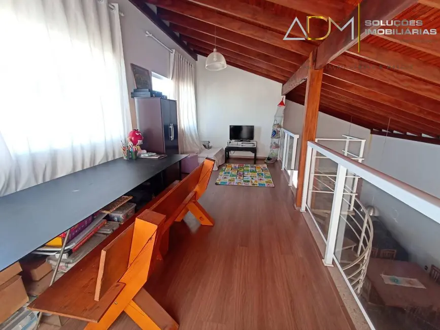 Foto 4 de Casa com 3 quartos à venda, 180m2 em Altos do Paraíso, Botucatu - SP