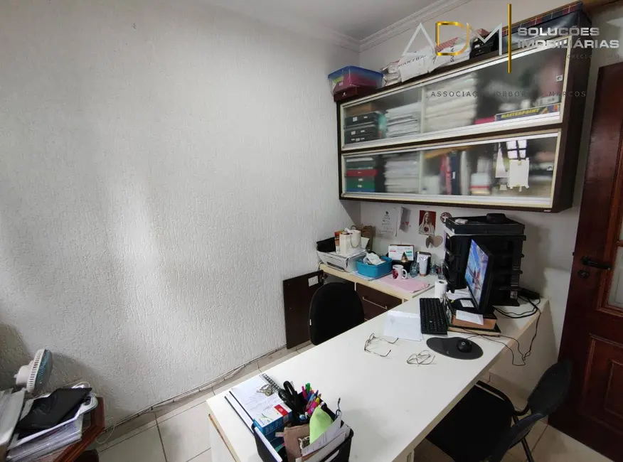 Foto 4 de Casa com 4 quartos à venda, 500m2 em Vila Assumpção, Botucatu - SP