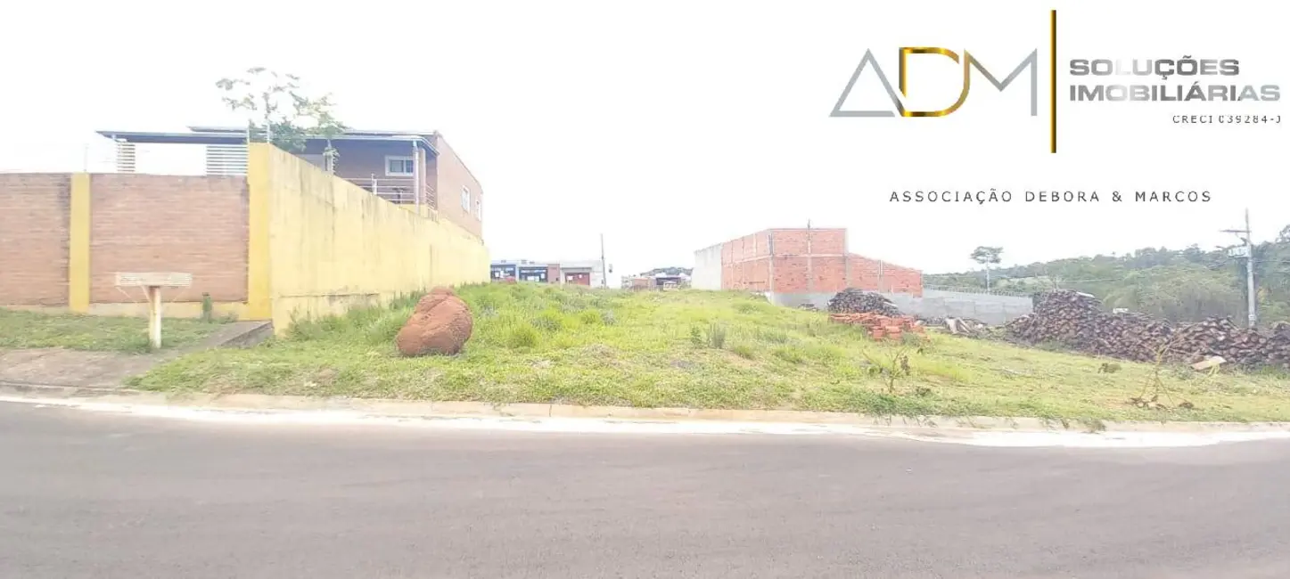 Foto 3 de Terreno / Lote à venda, 125m2 em Botucatu - SP