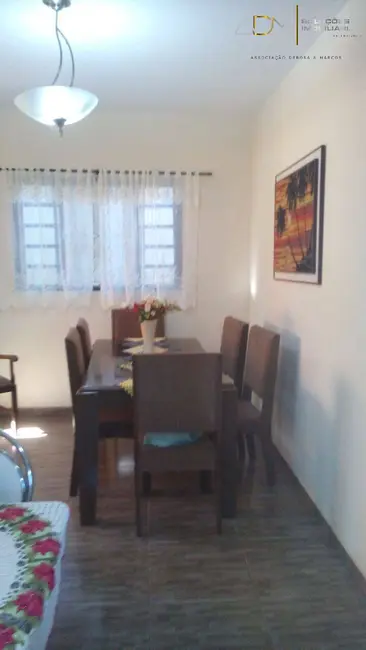 Foto 3 de Casa com 2 quartos à venda, 171m2 em Jardim Itamarati, Botucatu - SP