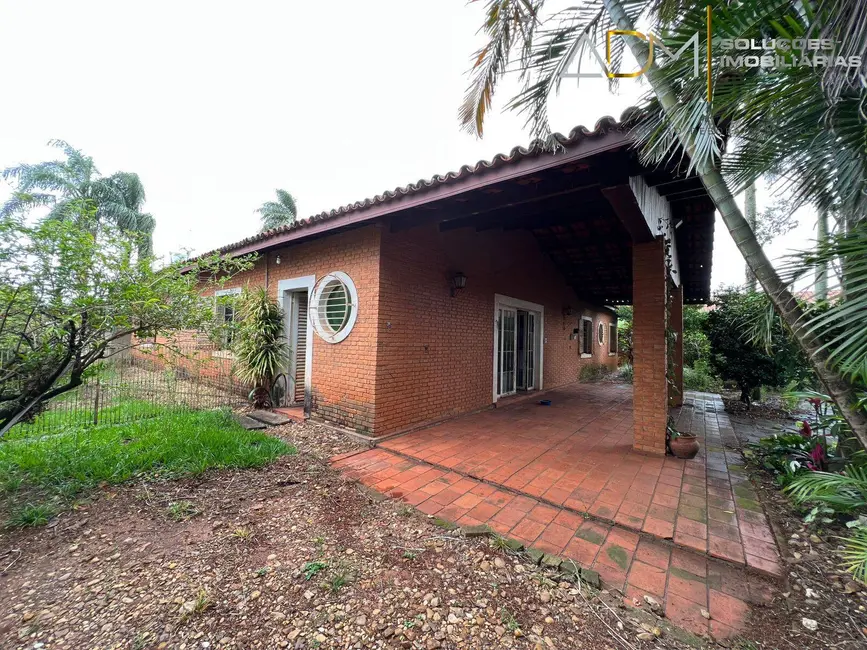 Casa com 5 quartos à venda, 267m2 em Vila Antártica, Botucatu - SP - imagem 6 Foto 6 de Casa com 5 quartos à venda, 267m2 em Vila Antártica, Botucatu - SP