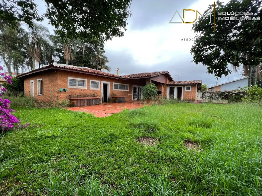 Casa com 5 quartos à venda, 267m2 em Vila Antártica, Botucatu - SP - imagem 3 Foto 3 de Casa com 5 quartos à venda, 267m2 em Vila Antártica, Botucatu - SP