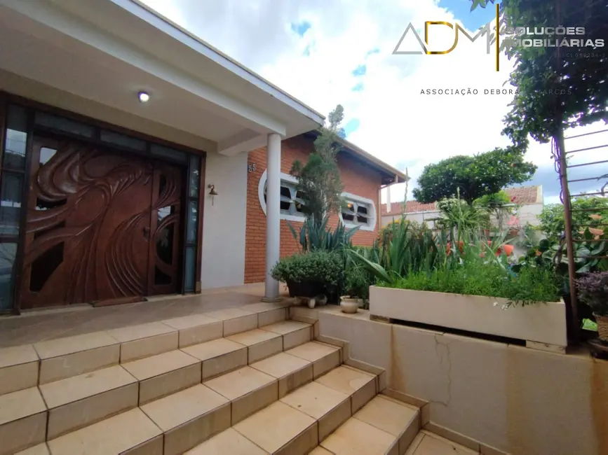 Foto 1 de Casa com 5 quartos à venda, 340m2 em Vila Antártica, Botucatu - SP
