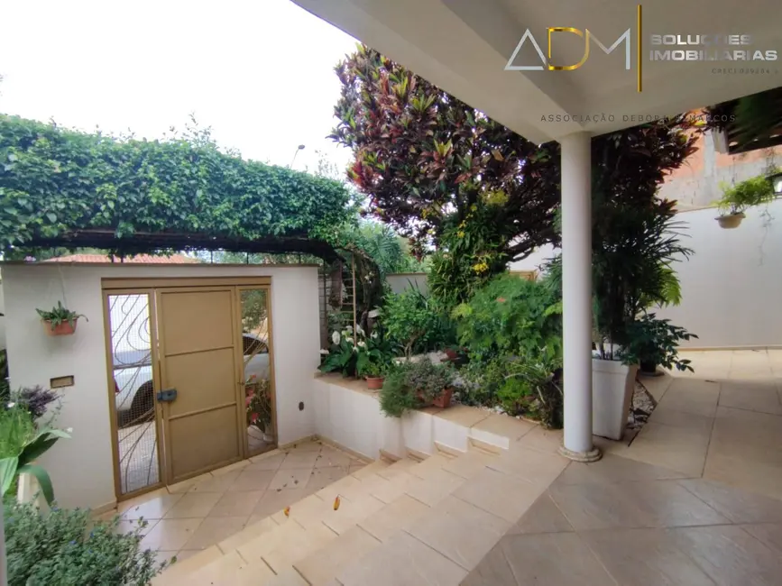 Foto 5 de Casa com 5 quartos à venda, 340m2 em Vila Antártica, Botucatu - SP