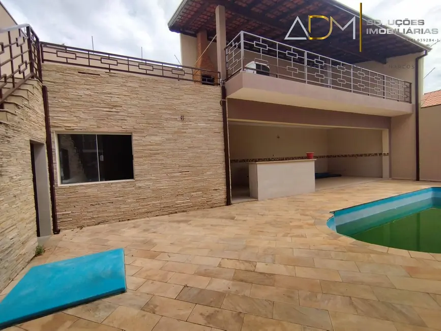 Foto 6 de Casa com 4 quartos à venda, 430m2 em Recanto Azul, Botucatu - SP