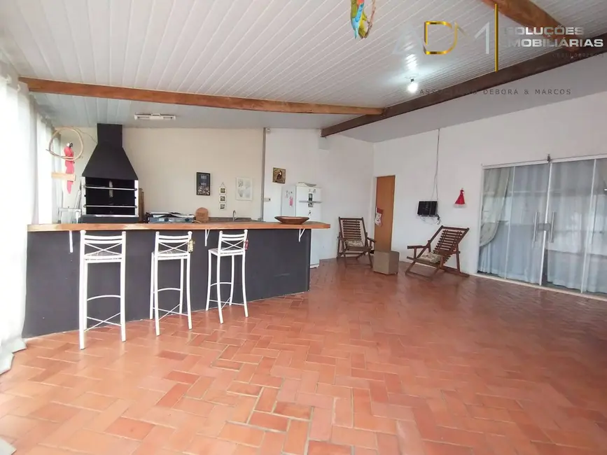 Foto 8 de Casa com 3 quartos à venda, 234m2 em Recanto Azul, Botucatu - SP