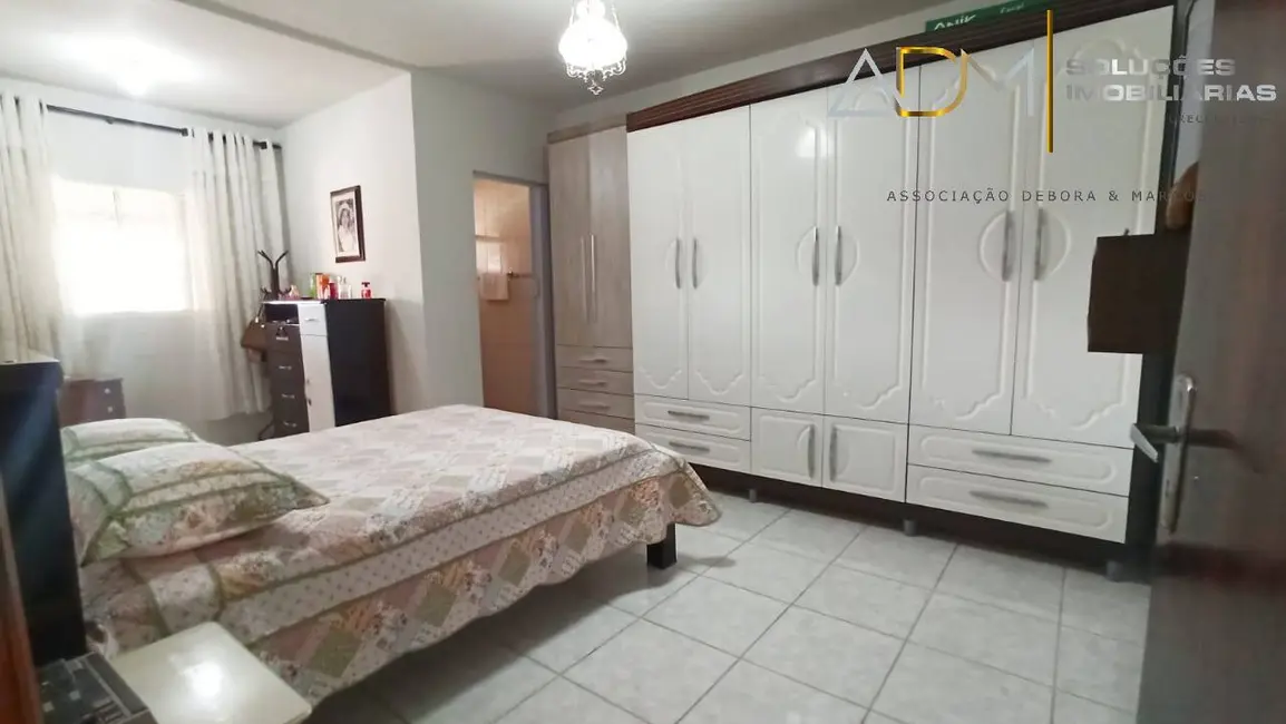 Foto 6 de Casa com 2 quartos à venda, 267m2 em Botucatu - SP