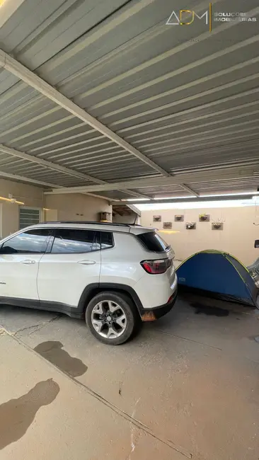 Foto 6 de Casa com 3 quartos à venda, 140m2 em Botucatu - SP