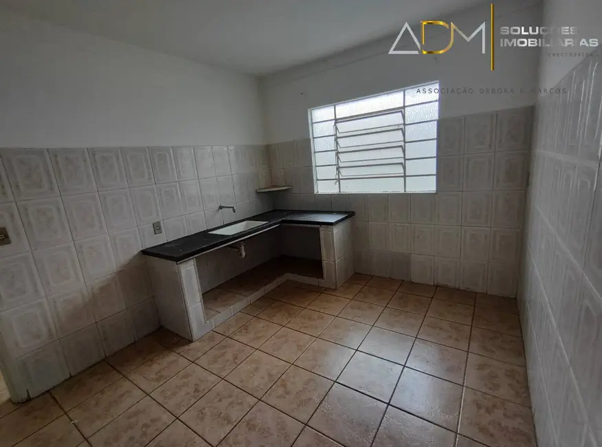 Foto 1 de Casa com 1 quarto à venda, 60m2 em Vila Maria, Botucatu - SP