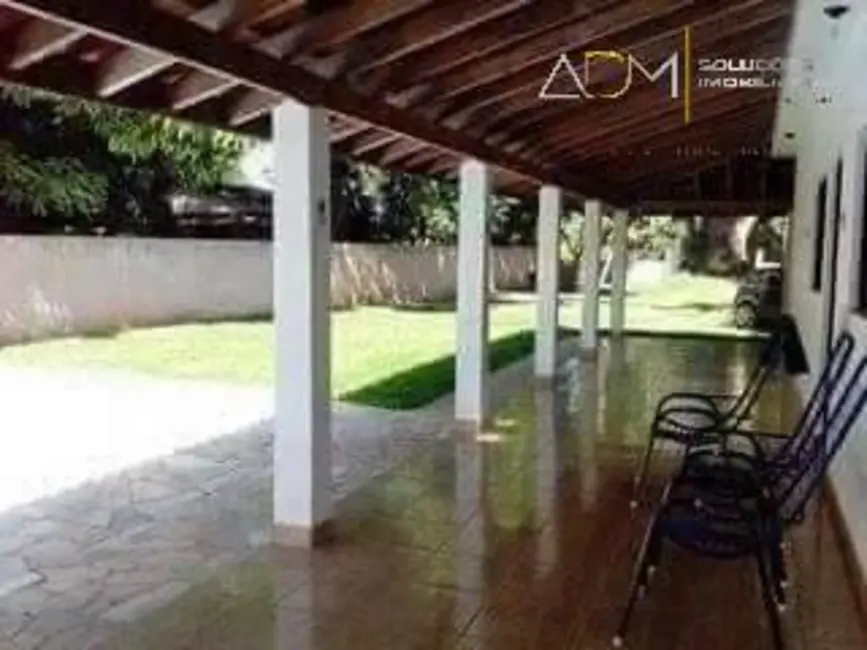 Foto 7 de Chácara com 3 quartos à venda, 182m2 em Botucatu - SP