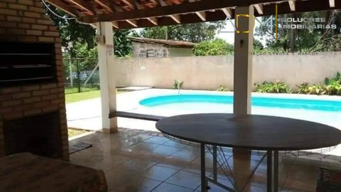 Foto 4 de Chácara com 3 quartos à venda, 182m2 em Botucatu - SP