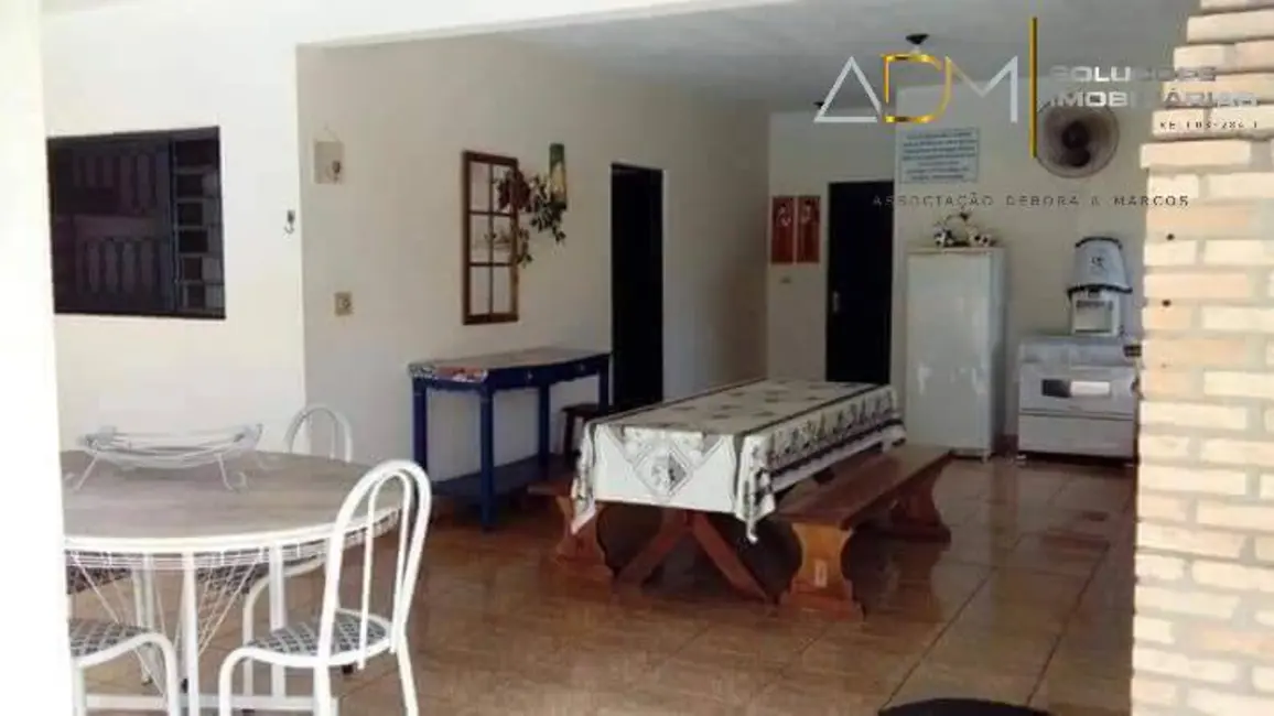 Foto 5 de Chácara com 3 quartos à venda, 182m2 em Botucatu - SP