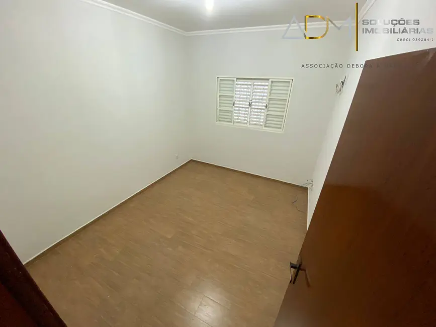 Foto 8 de Casa com 2 quartos à venda, 80m2 em Botucatu - SP