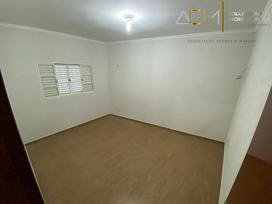 Foto 6 de Casa com 2 quartos à venda, 80m2 em Botucatu - SP