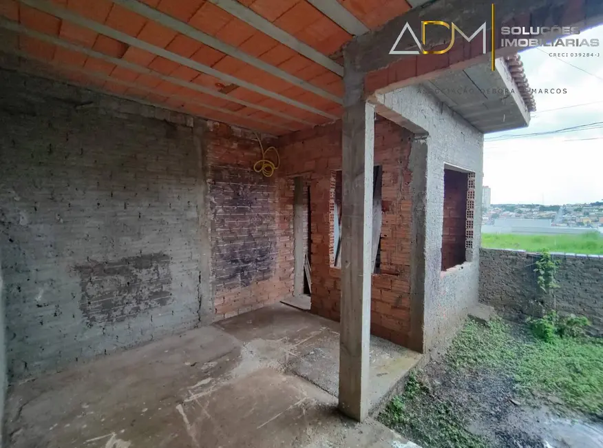 Foto 3 de Casa com 2 quartos à venda, 113m2 em Jardim Regina, Botucatu - SP