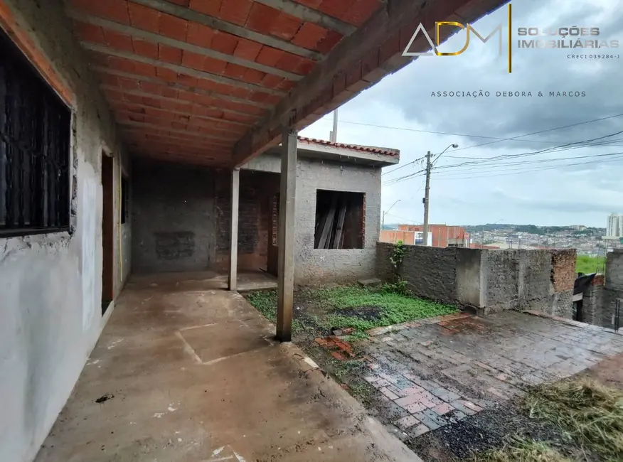 Foto 4 de Casa com 2 quartos à venda, 113m2 em Jardim Regina, Botucatu - SP