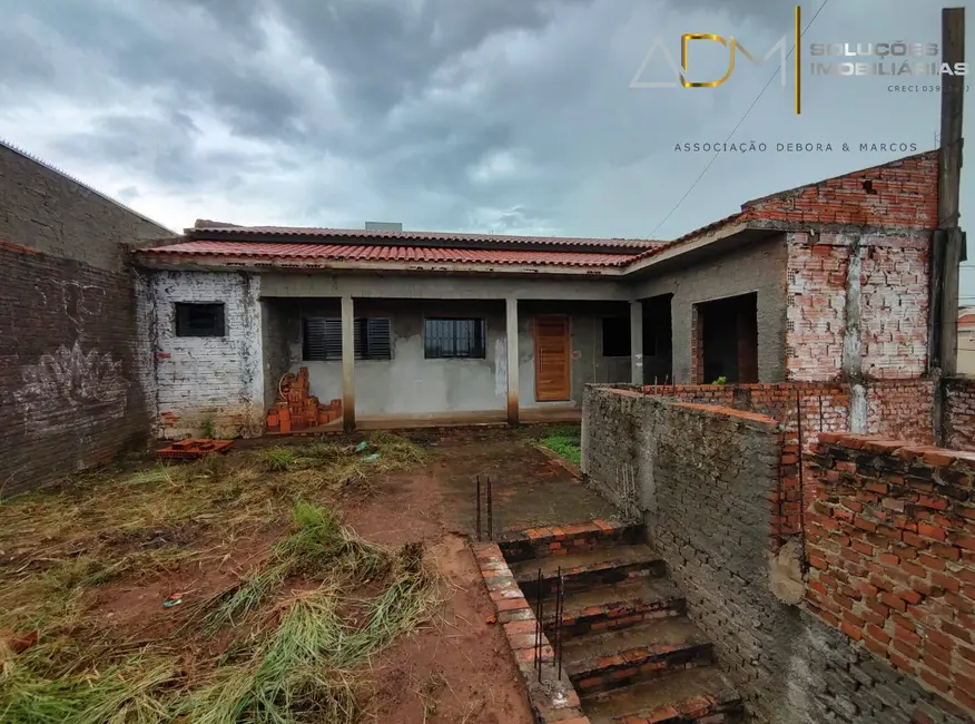 Foto 1 de Casa com 2 quartos à venda, 113m2 em Jardim Regina, Botucatu - SP