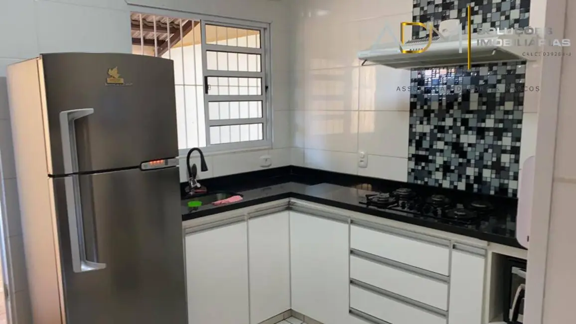 Foto 1 de Casa com 2 quartos à venda, 120m2 em Botucatu - SP