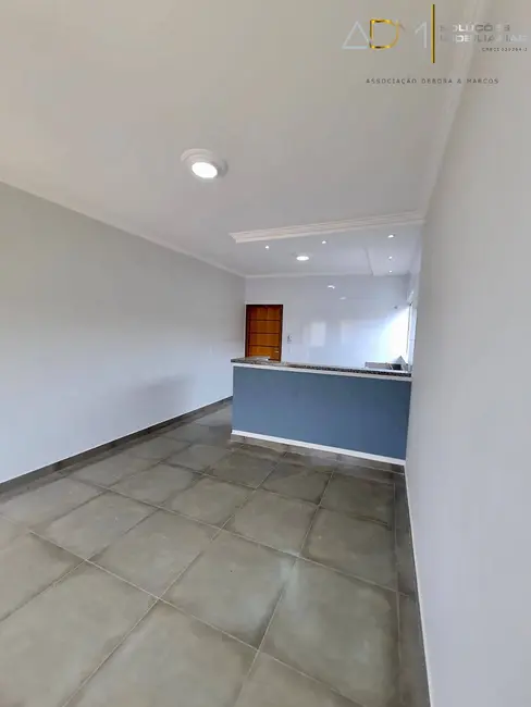 Foto 2 de Casa com 2 quartos à venda, 70m2 em Residencial Cedro, Botucatu - SP